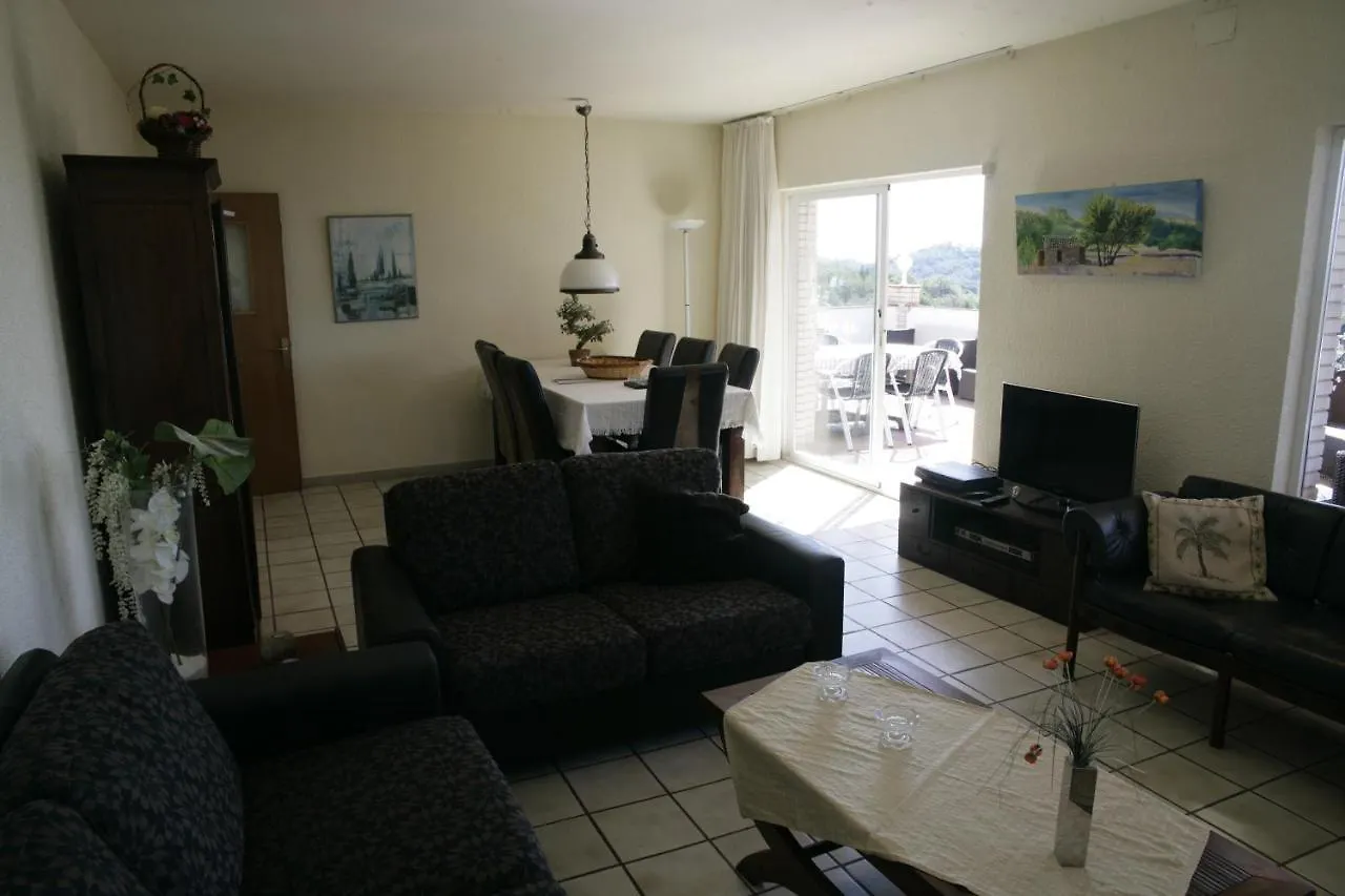 Villa Lloret De Mar -Villa Sleeps 9 With Pool , Seaview, Wifi, Streamingservices